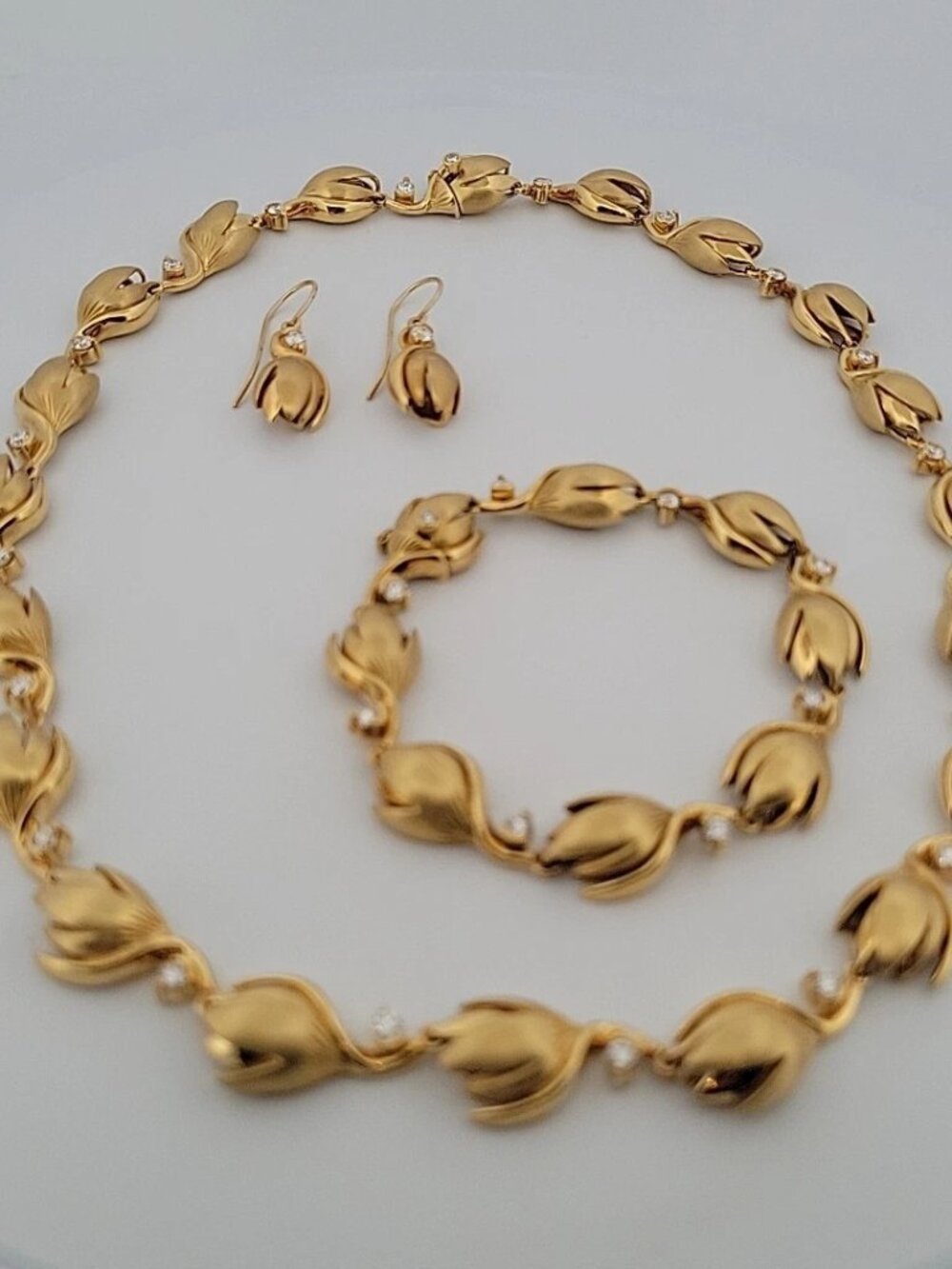 Na Hoku 18K Yellow Gold Pikake Diamond Necklace, Bracelet & Earrings Set 117.8gr
